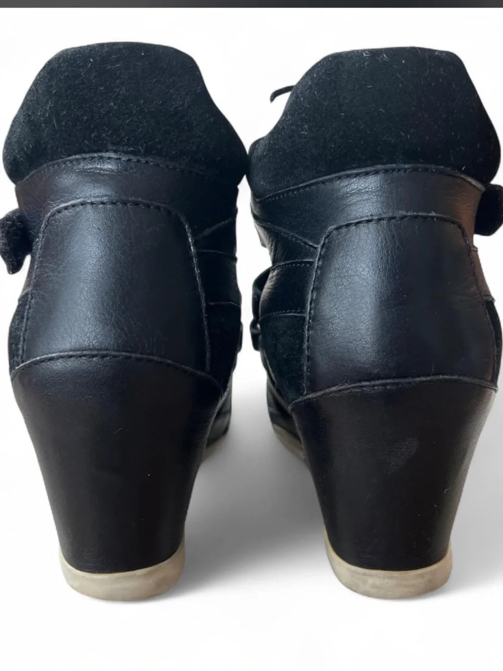 Koolaburra “Preston” in Black Leather Wedge Sneakers with red stitching